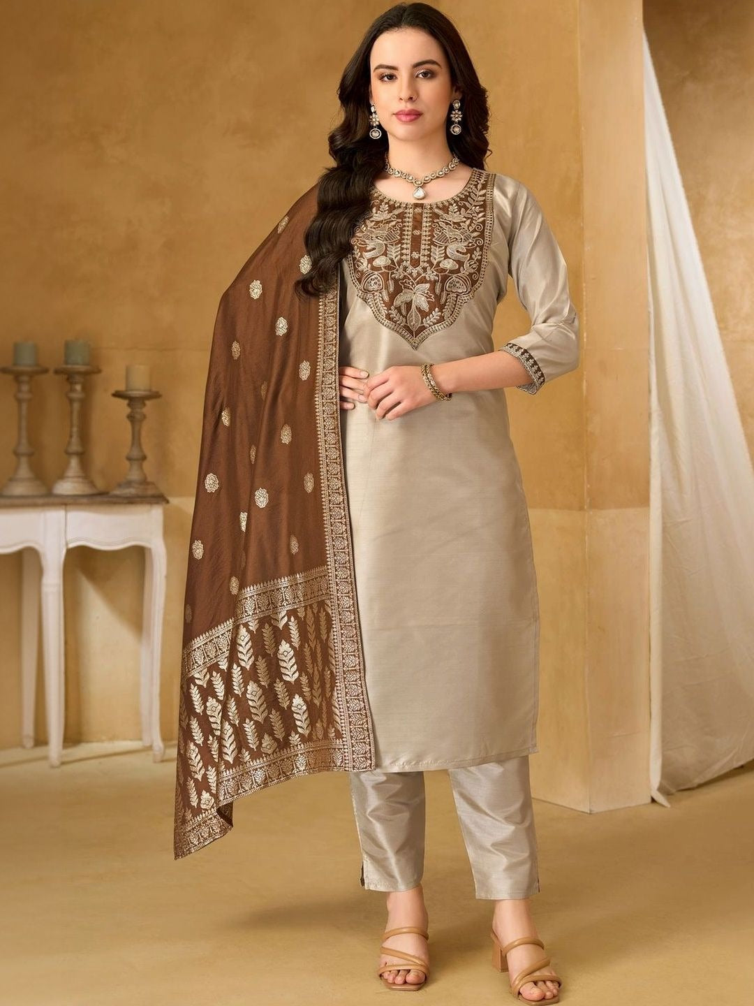 Women Ethnic Motifs Embroidered Regular Thread Work Kurta with Trousers & With Dupatta