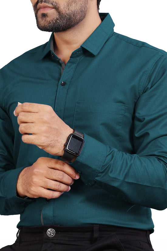 Men Regular Fit Solid Spread Collar Formal Shirt