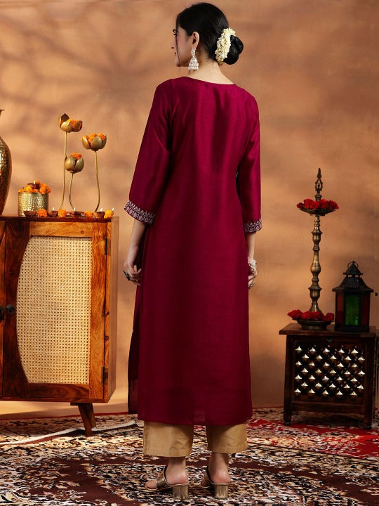 Floral Embroidered Sequinned Pure Silk Straight Kurta With Lining