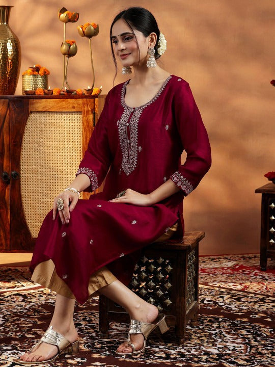 Floral Embroidered Sequinned Pure Silk Straight Kurta With Lining