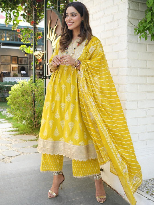Women Floral Printed Sequinned Work High Slit Kurta with Palazzos & Dupatta