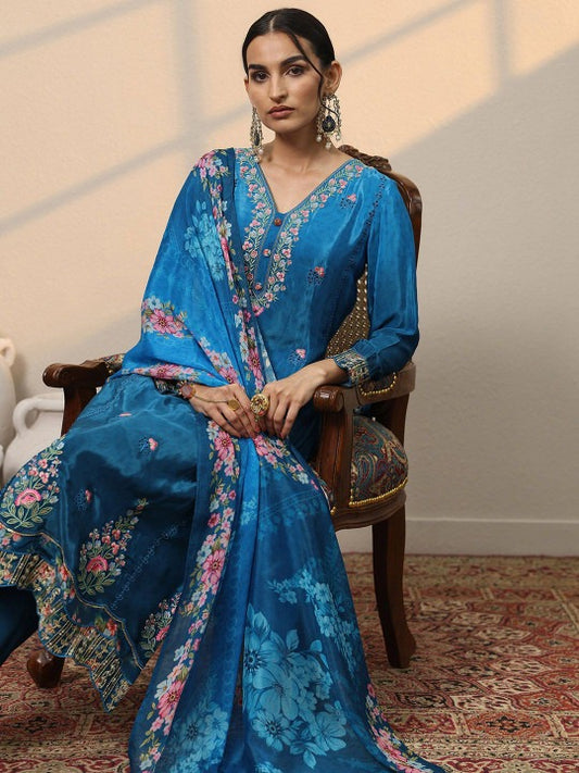Women Floral Embroidered Regular Thread Work Silk Crepe Kurta with Trousers & With Dupatta