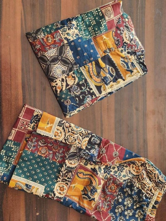 Women Ethnic Motifs Printed Regular Pure Cotton Kurta with Trousers