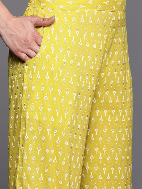 Women Floral Printed Sequinned Work High Slit Kurta with Palazzos & Dupatta