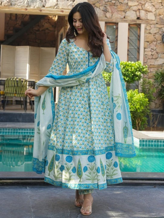Floral Printed Sweetheart Neck Anarkali Kurta With Trousers & Dupatta