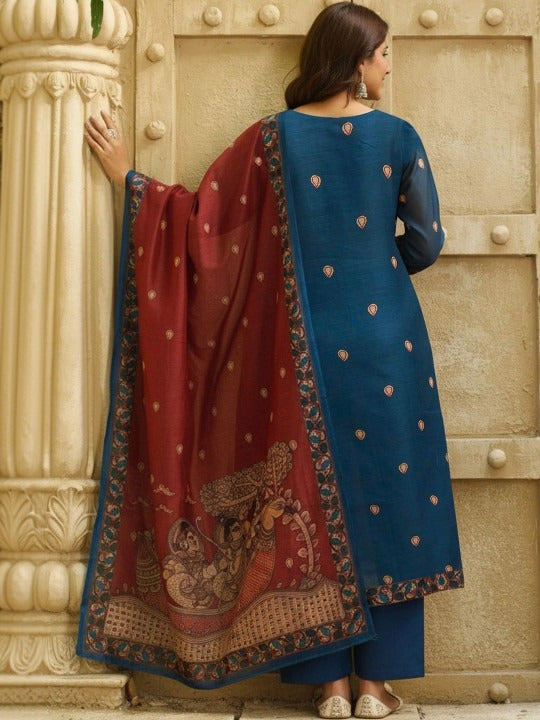 Women Printed Regular Kurta with Trousers & With Dupatta
