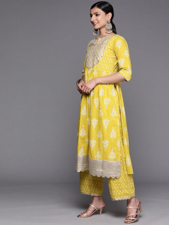 Women Floral Printed Sequinned Work High Slit Kurta with Palazzos & Dupatta