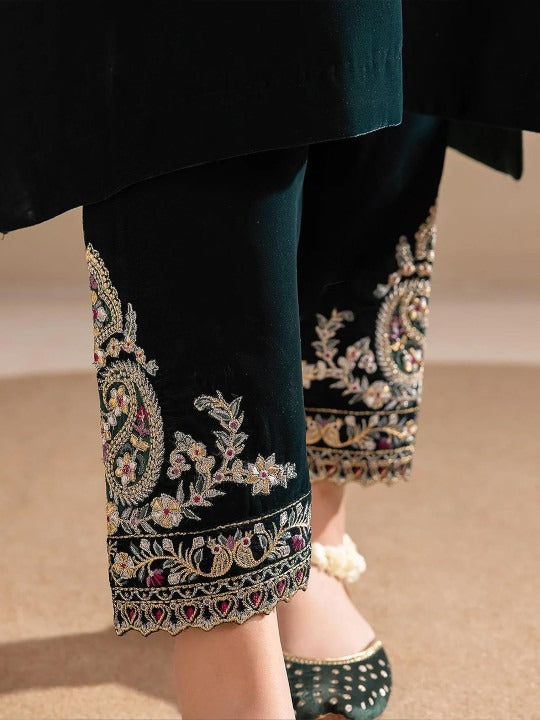 Floral Embroidered V Neck Zari Velvet Kurta With Trousers & Dupatta