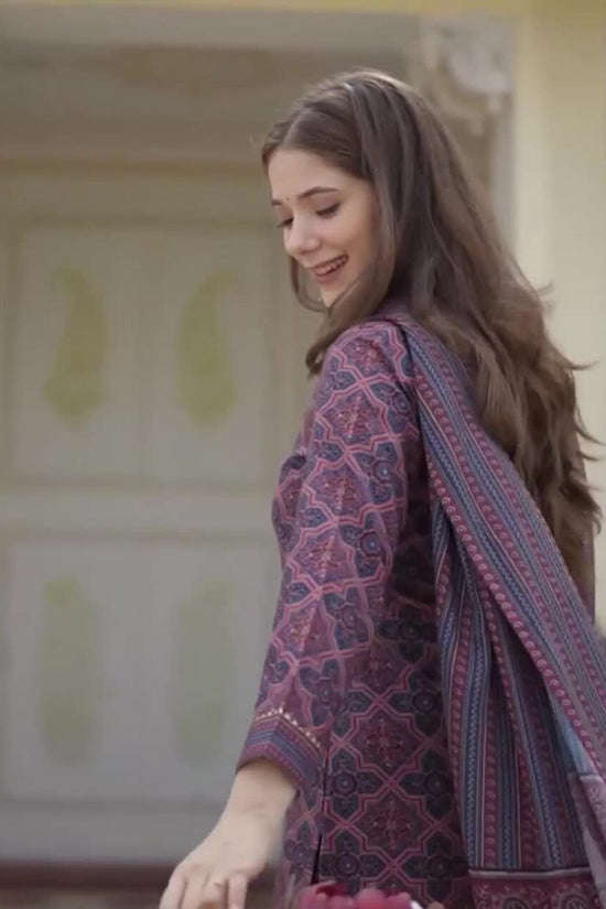 Ethnic Motifs Printed Regular Gotta Patti Straight Kurta with Trousers & Dupatta