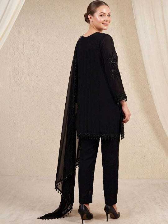 Women Floral Embroidered Regular Beads and Stones Kurta with Trousers & With Dupatta