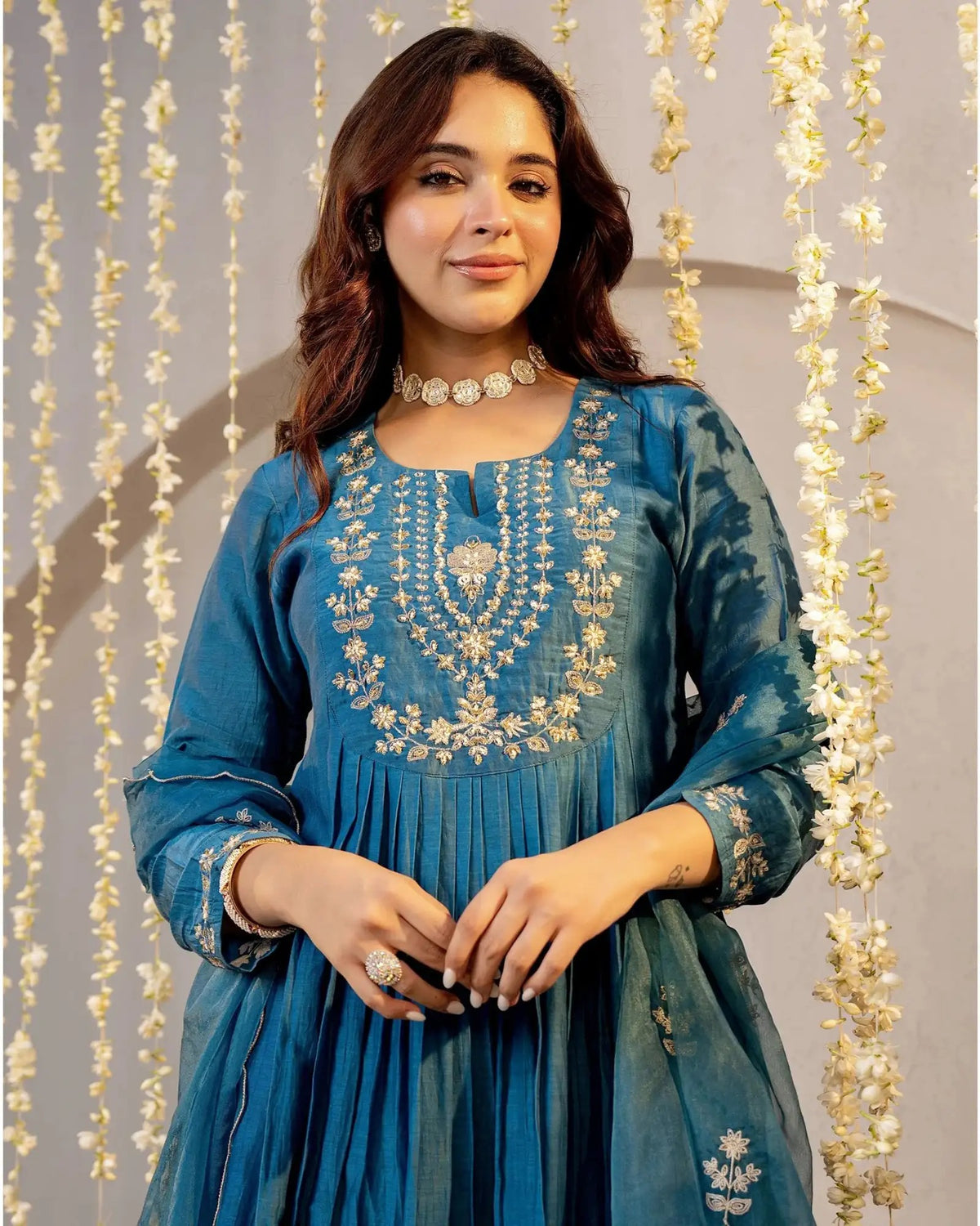 Women Silk Blend Kurta Pant Dupatta Set