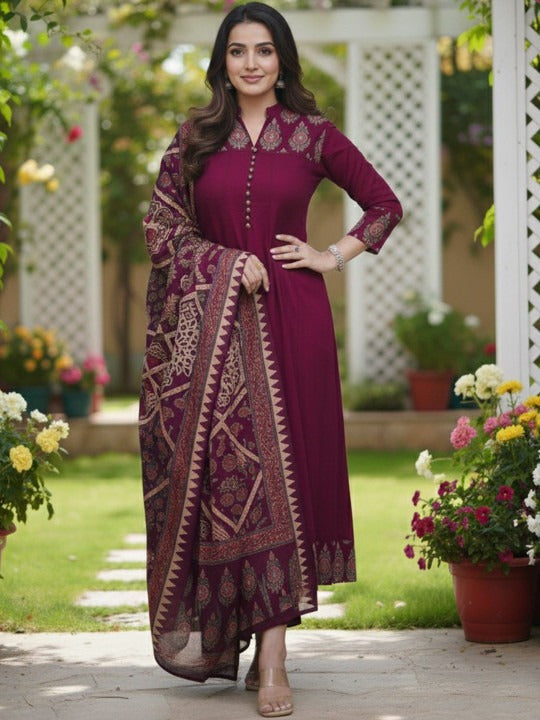 Women Ethnic Motifs Printed Regular Kurta with Trousers & With Dupatta
